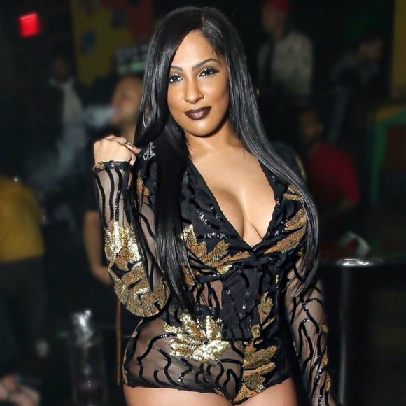 Sequin blazer and short set - Picture 6 of 6